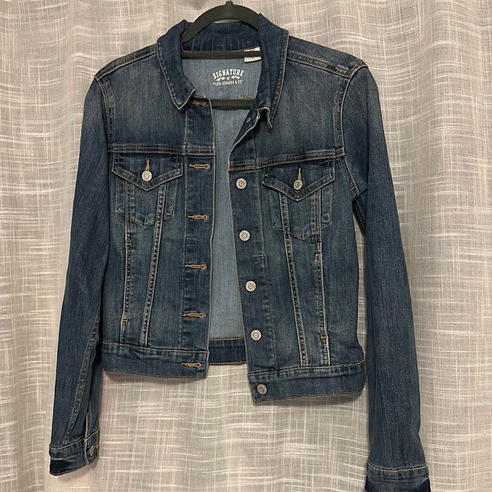 Levi’s Cropped Jean Jacket